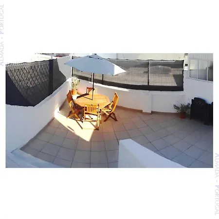 Casa Gil Anes * Almada