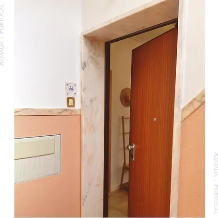 Lägenhet Casa Gil Anes Almada